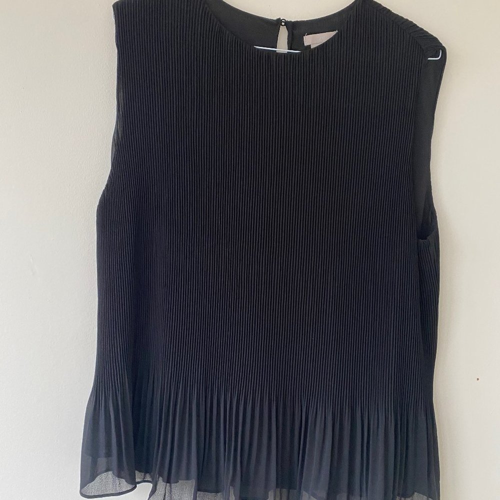 Black Pleated Flowy H&M Top XXL